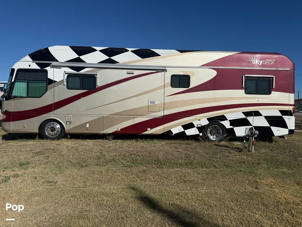 2006 Skydeck XL XL390 by Airstream from Pop RVs in Hillsboro, Texas