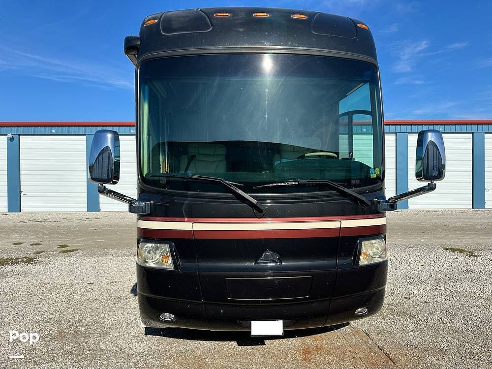 2008 Beaver Marquis Amethyst IV - Used Diesel Pusher For Sale by Pop RVs in Reeds Spring, Missouri features Awning, Generator, Slideout, Leveling Jacks, Air Conditioning