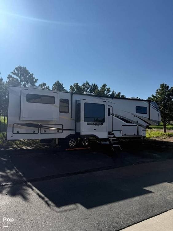 2021 Alliance RV Paradigm 365RD - Used Fifth Wheel For Sale by Pop RVs in Monument, Colorado features Slideout, Awning, Air Conditioning