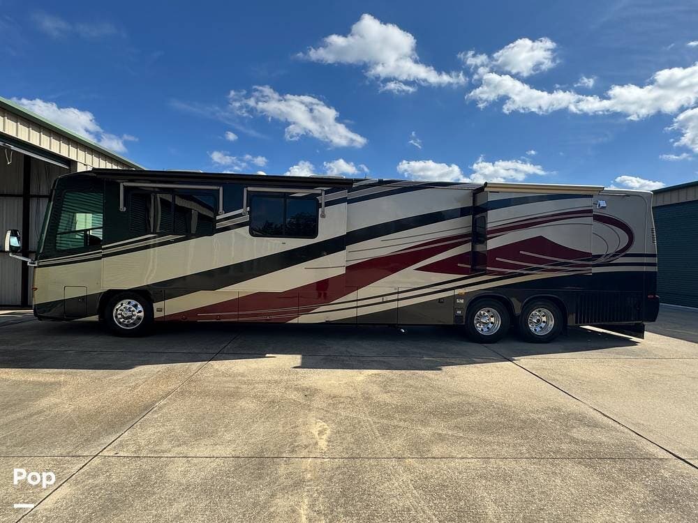 2005 Travel Supreme Select 45DS04 - Used Diesel Pusher For Sale by Pop RVs in Hammond, Louisiana features Generator, Air Conditioning, Slideout, Awning, Leveling Jacks