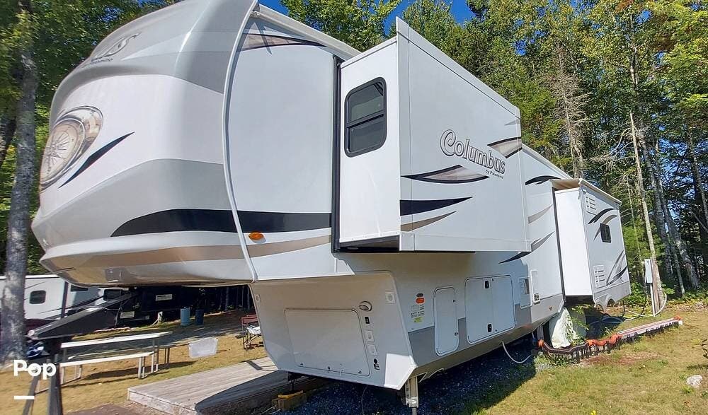 2021 Columbus 329DVC by Palomino from Pop RVs in Bangor, Maine