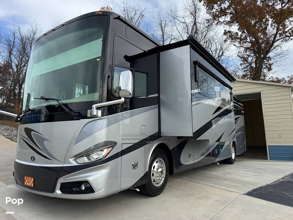 2018 Tiffin Phaeton 40AH - Used Diesel Pusher For Sale by Pop RVs in Gray, Tennessee features Leveling Jacks, Air Conditioning, Awning, Generator, Slideout