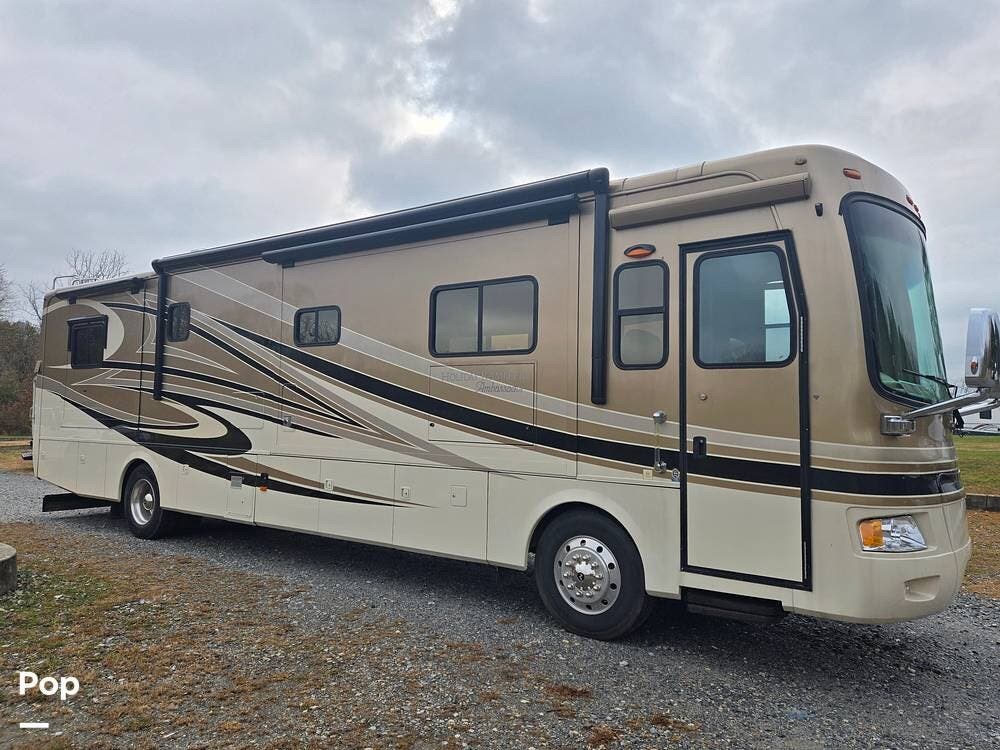 2011 Ambassador 40PBQ by Holiday Rambler from Pop RVs in Exton, Pennsylvania