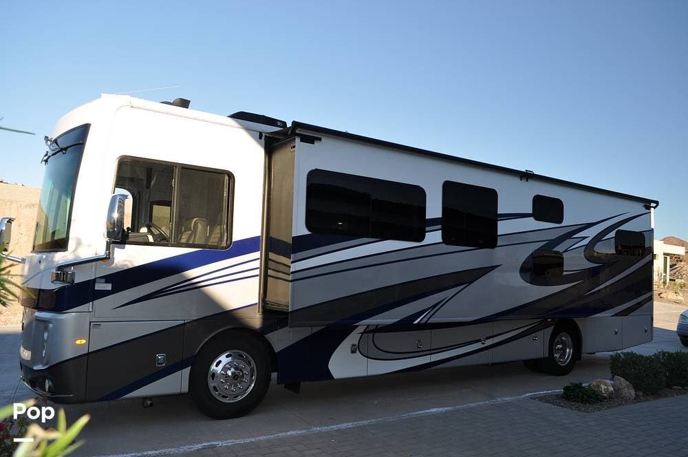 2022 Holiday Rambler Navigator 38N - Used Diesel Pusher For Sale by Pop RVs in Lake Havasu City, Arizona features Air Conditioning, Awning, Slideout, Generator, Leveling Jacks