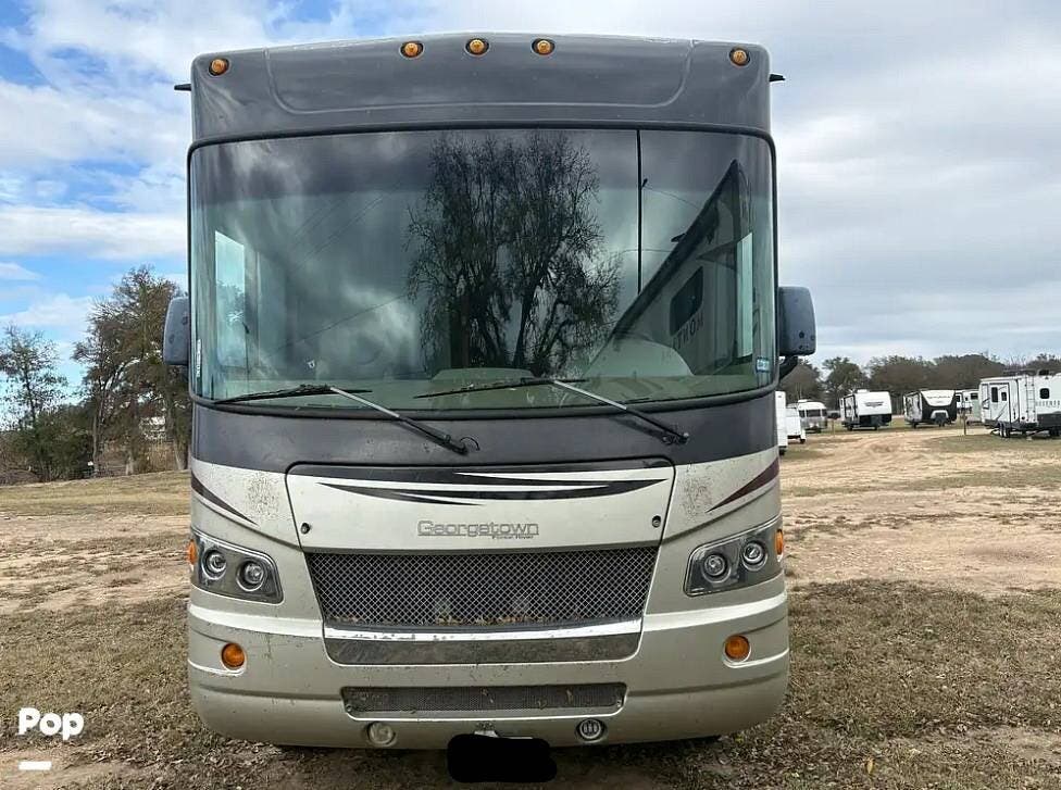 2011 Forest River Georgetown 378TS - Used Class A For Sale by Pop RVs in Fredericksburg, Texas features Awning, Air Conditioning, Slideout, Leveling Jacks, Generator