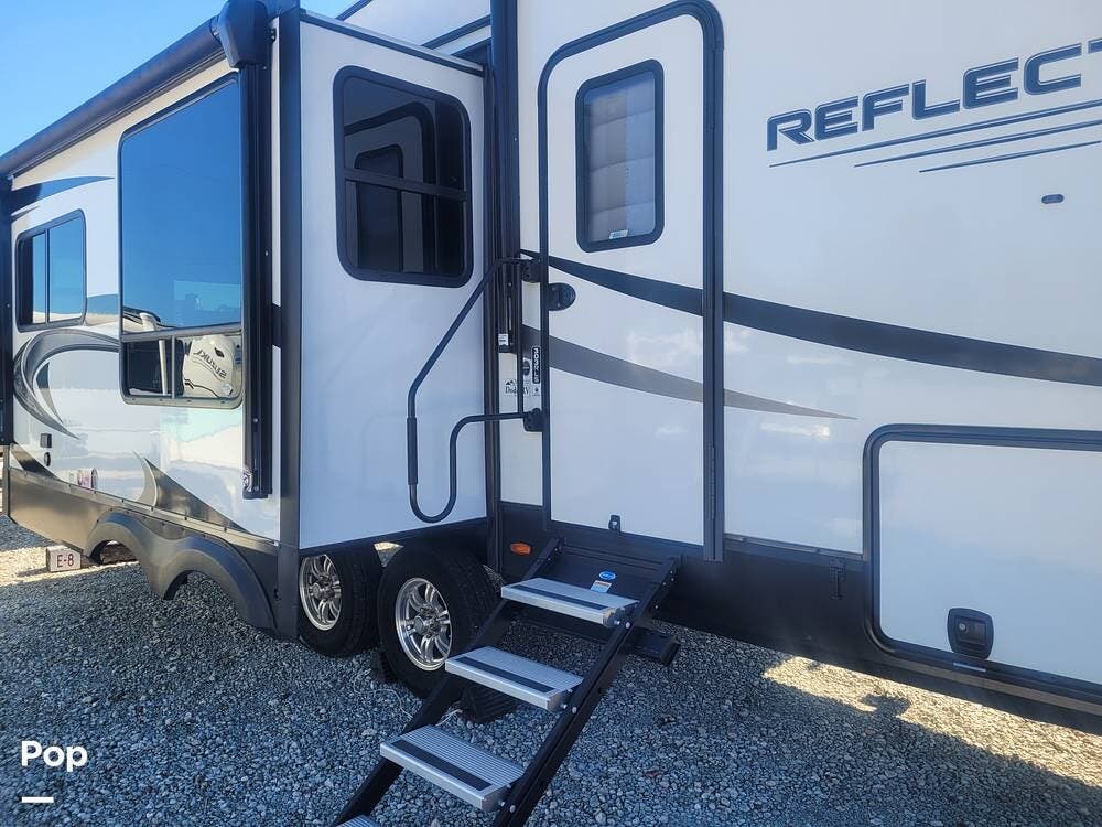 2022 Reflection 303RLS by Grand Design from Pop RVs in Peletier, North Carolina