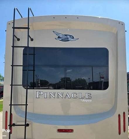2020 Pinnacle 32RLTS by Jayco from Pop RVs in Temecula, California