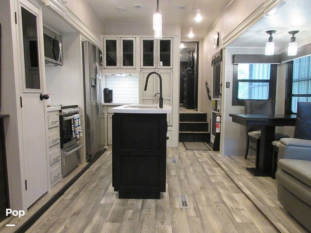 2022 Eagle 321RSTS by Jayco from Pop RVs in Lockhart, Texas