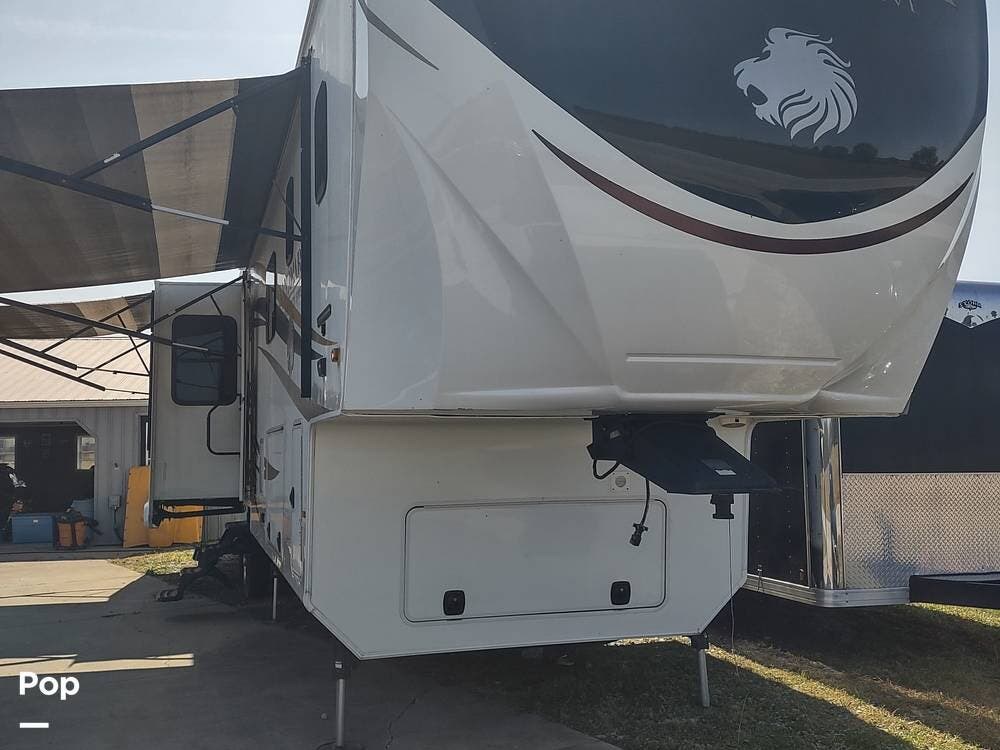 Used 2016 Heartland Landmark Newport 365 available in Kenton, Ohio