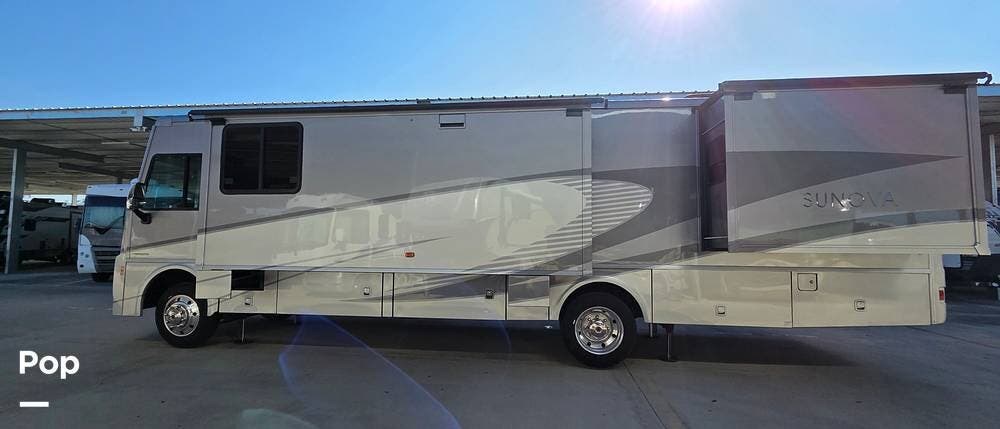 Used 2018 Winnebago Sunova 35G available in Lewisville, Texas