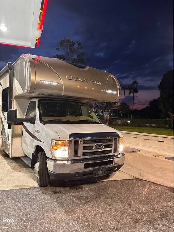 2017 Quantum WS31 by Thor Motor Coach from Pop RVs in Osprey, Florida