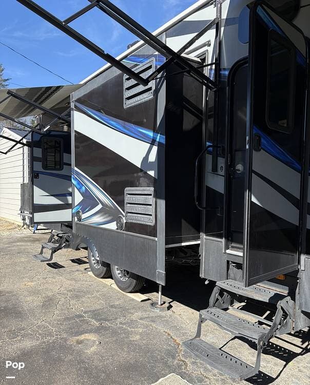 Used 2015 Keystone Fuzion Chrome FZ345 available in Mountain City, Tennessee