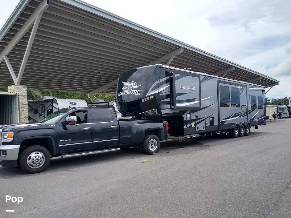 2019 Seismic 4212 by Jayco from Pop RVs in Zephyrhills, Florida