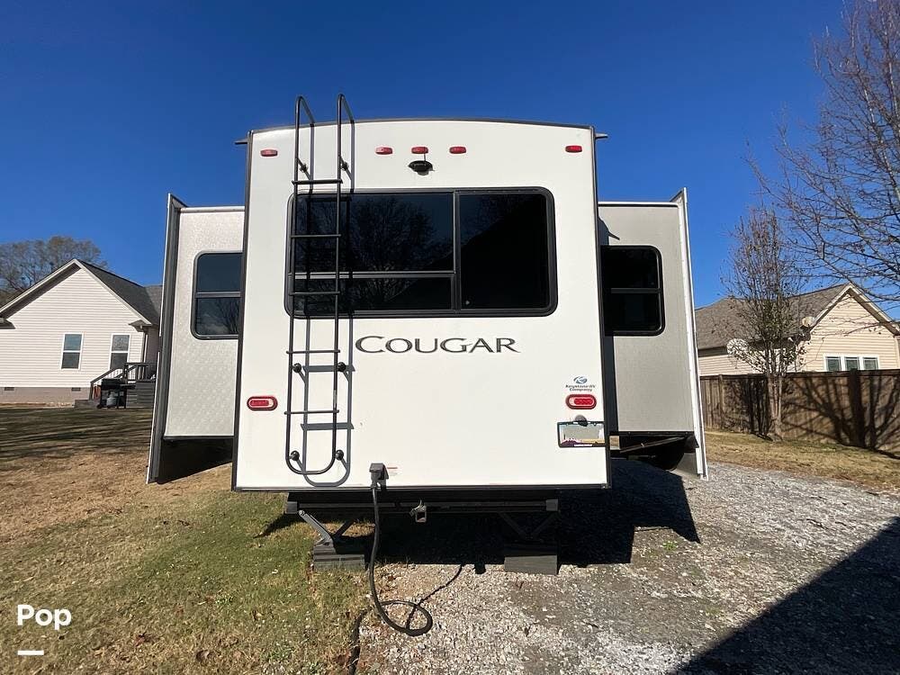 2021 Keystone Cougar 366RDS - Used Fifth Wheel For Sale by Pop RVs in Inman, South Carolina features Slideout, Awning, Leveling Jacks, Air Conditioning
