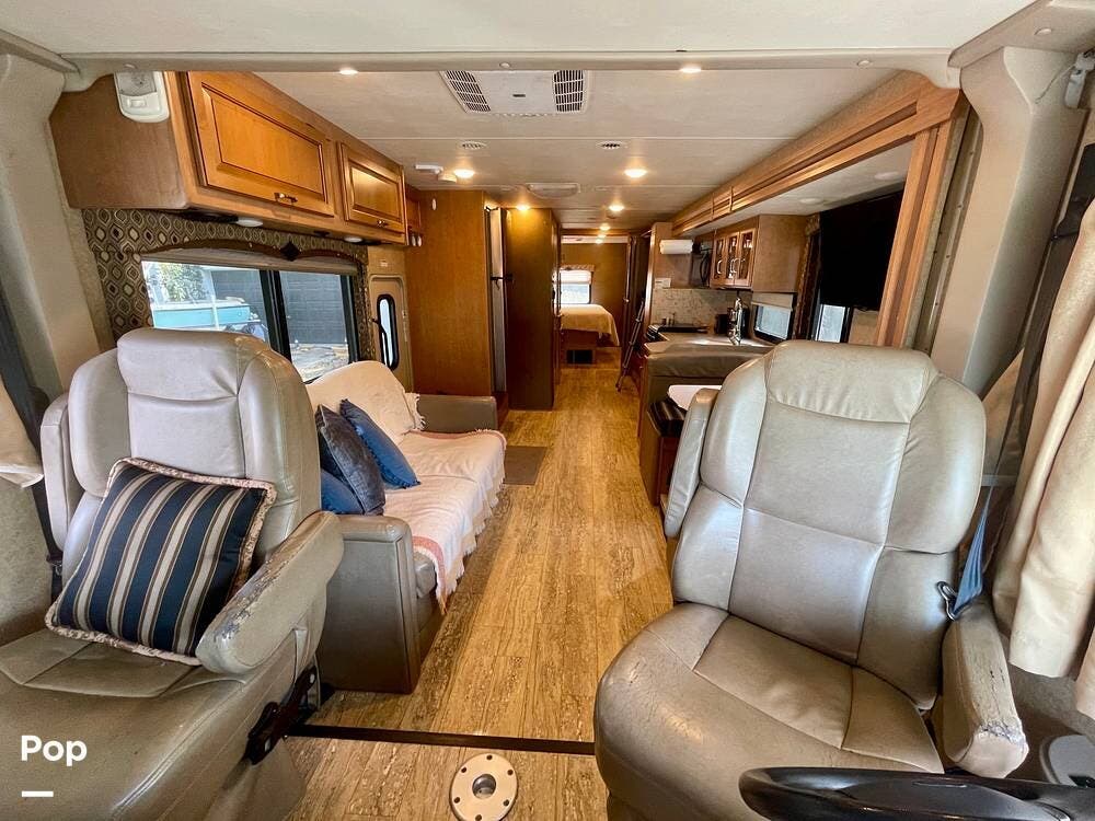 2016 Hurricane 34J by Thor Motor Coach from Pop RVs in Vero Beach, Florida