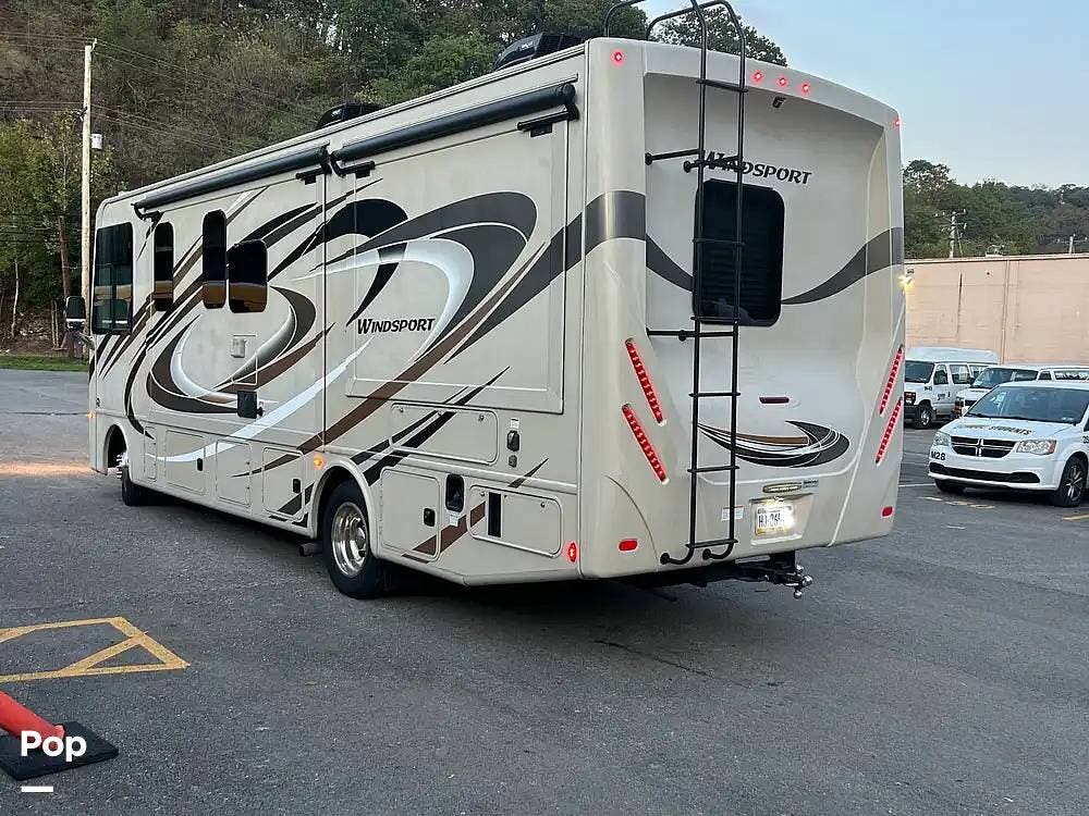 2019 Windsport 29M by Thor Motor Coach from Pop RVs in Pittsburgh, Pennsylvania