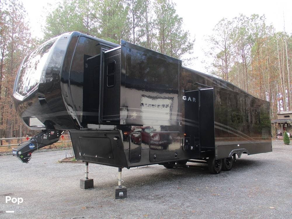 2024 Keystone Cougar 320RDS - Used Fifth Wheel For Sale by Pop RVs in Denton, Maryland features Slideout, Leveling Jacks, Awning, Air Conditioning
