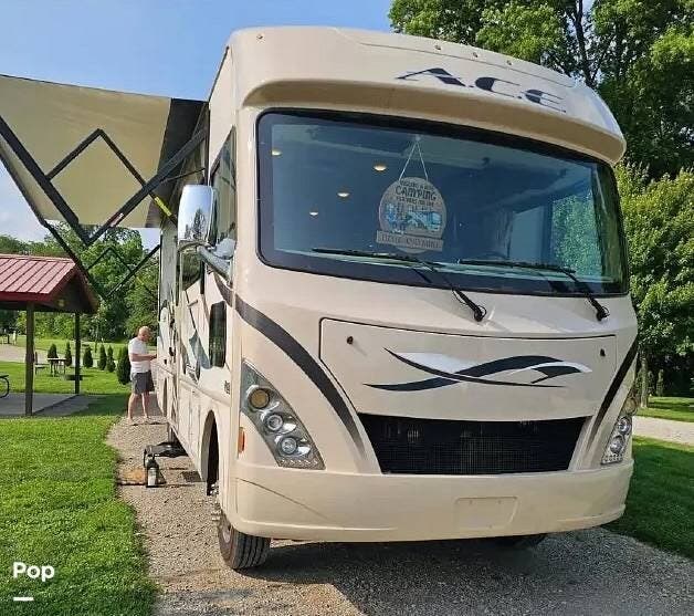 2017 Thor Motor Coach A.C.E. 27.2 - Used Class A For Sale by Pop RVs in Akron, Ohio features Leveling Jacks, Awning, Air Conditioning, Slideout, Generator