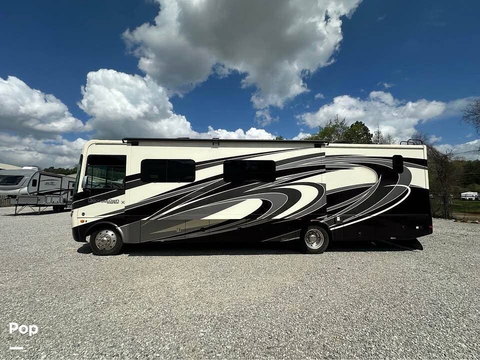 2016 Georgetown XL 369DS by Forest River from Pop RVs in Lenoir City, Tennessee