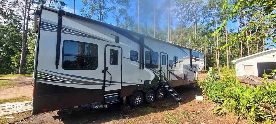 2020 Heartland Cyclone 4007 HD Edition - Used Toy Hauler For Sale by Pop RVs in Woodbine, Georgia features Slideout