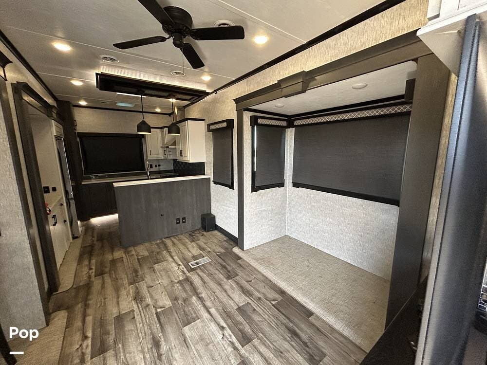 Used 2022 CrossRoads Redwood 4001LK available in Tolar, Texas