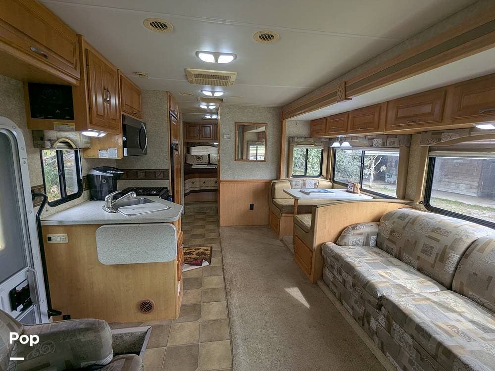 2008 Kodiak 32B by Four Winds from Pop RVs in Astor, Florida