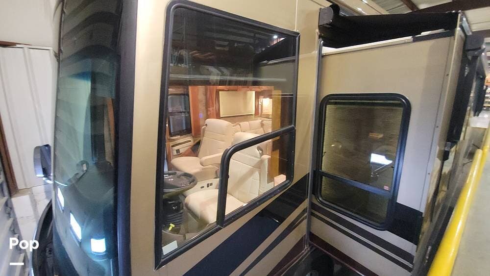 Used 2015 Newmar London Aire 4553 available in Genoa, Wisconsin