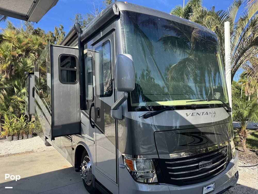 2016 Newmar Ventana 3436 - Used Diesel Pusher For Sale by Pop RVs in Palmetto, Florida features Slideout, Leveling Jacks, Generator, Air Conditioning, Awning