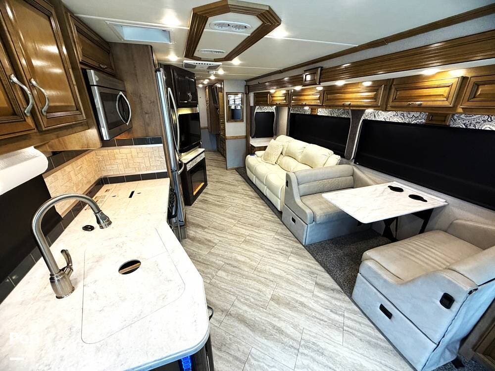 2019 Bounder 35K by Fleetwood from Pop RVs in Tell City, Indiana
