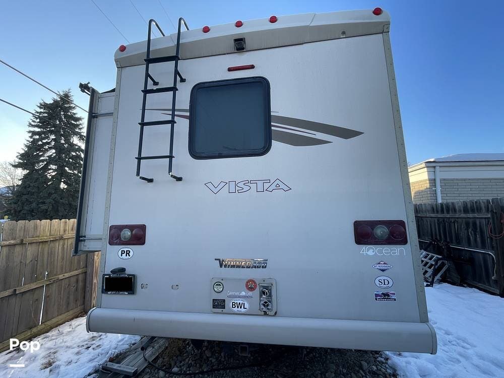 2017 Vista 31BE by Winnebago from Pop RVs in Utica, Michigan