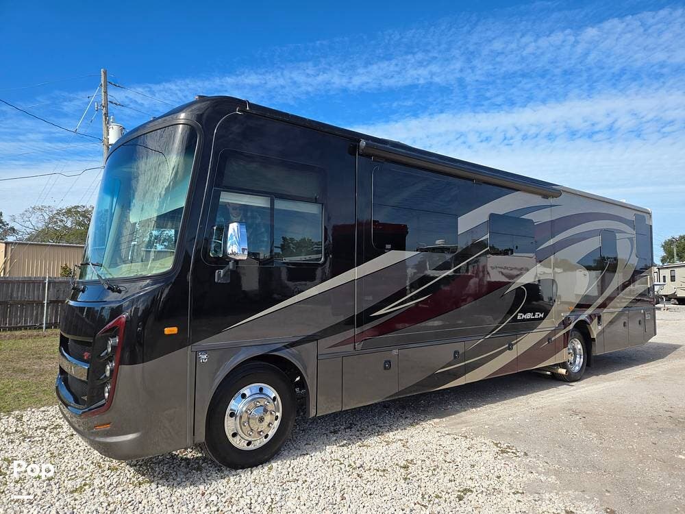 2020 Emblem 36U by Entegra Coach from Pop RVs in Largo, Florida