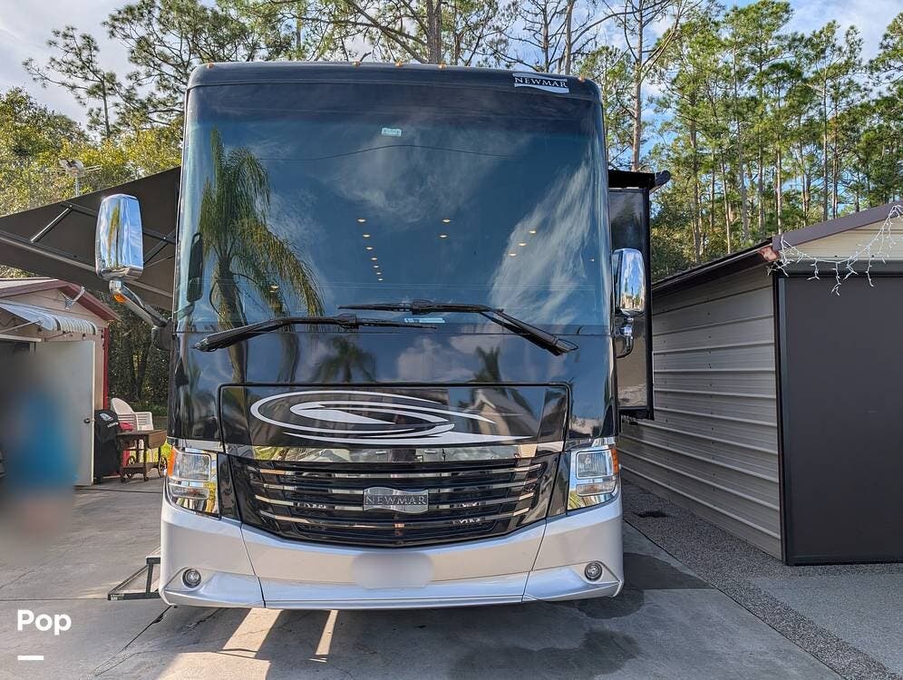 2017 Ventana 3412 by Newmar from Pop RVs in St. Cloud, Florida