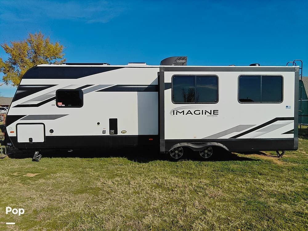 2023 Grand Design Imagine 2670MK - Used Travel Trailer For Sale by Pop RVs in Rhome, Texas features Leveling Jacks, Slideout, Awning, Air Conditioning