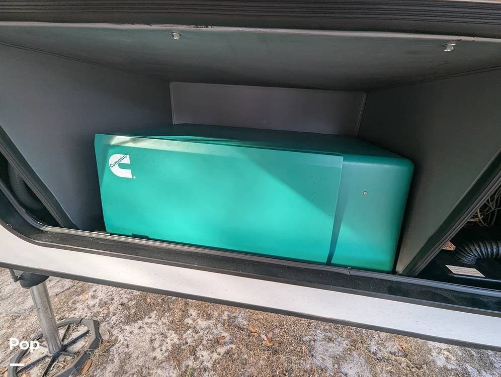 2018 Gold 41GMD by Luxe from Pop RVs in Lithia, Florida