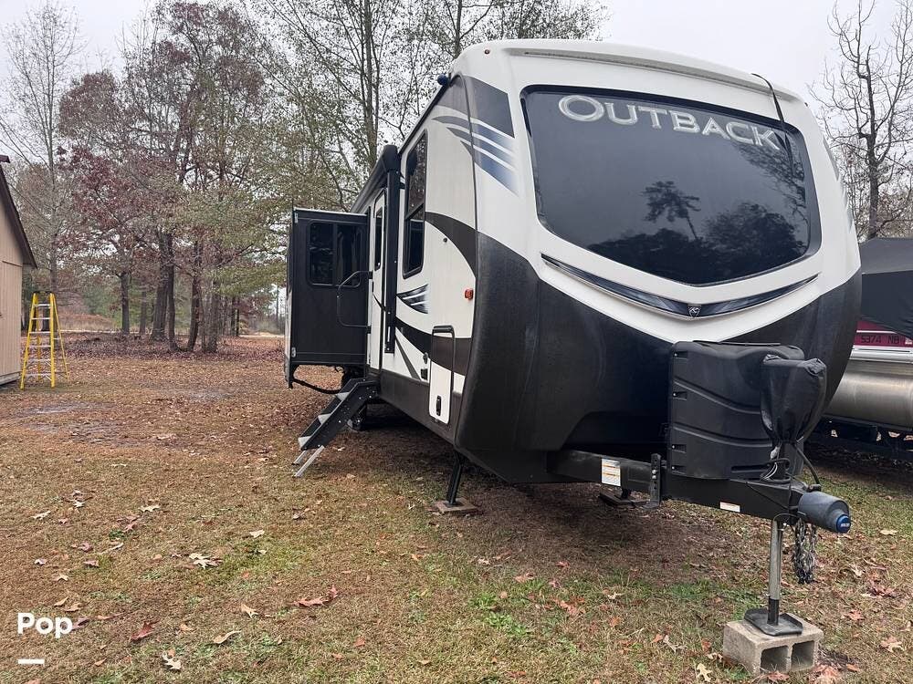 Used 2021 Keystone Outback 340BH available in Parkton, North Carolina