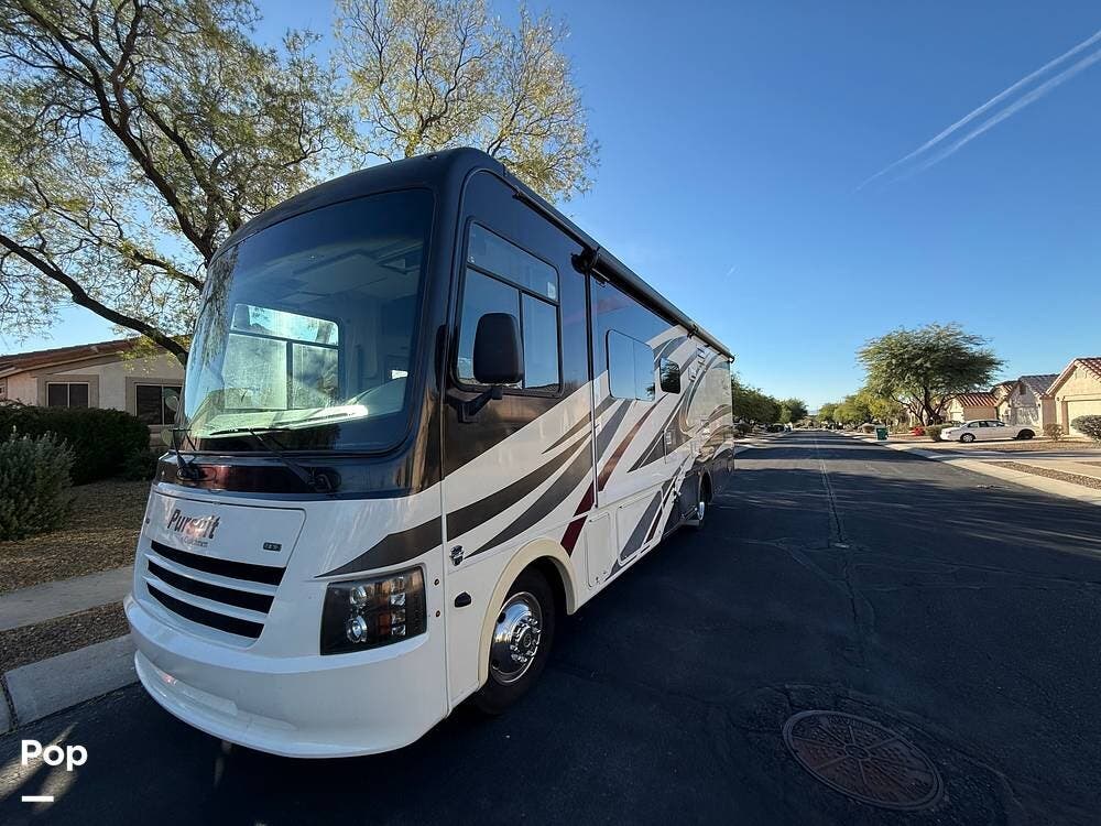 2017 Coachmen Pursuit 30FW - Used Class A For Sale by Pop RVs in Tucson, Arizona features Generator, Leveling Jacks, Awning, Air Conditioning, Slideout
