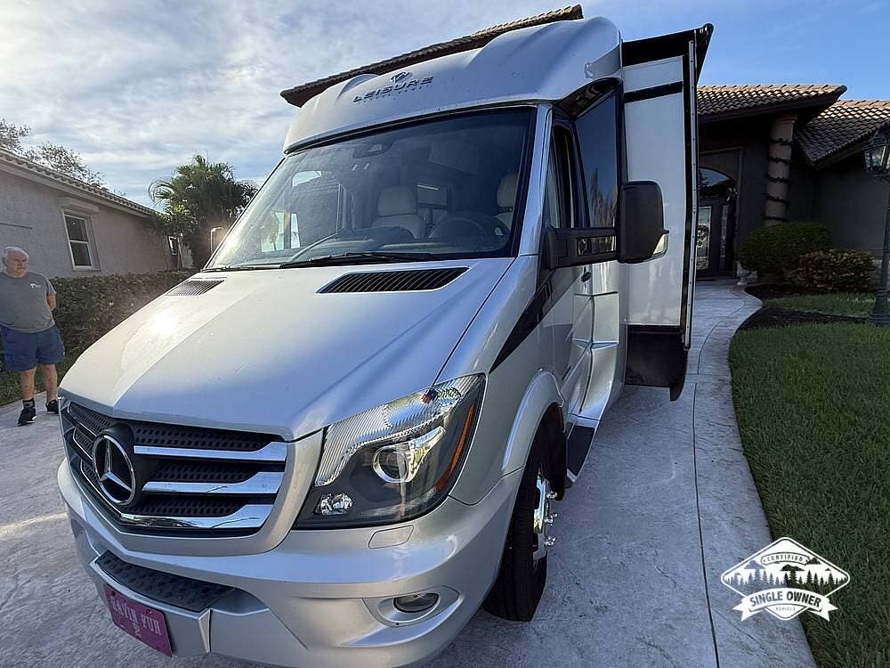 2016 Leisure Travel Unity U24MB - Used Class C For Sale by Pop RVs in Naples, Florida features Slideout, Air Conditioning, Awning, Generator