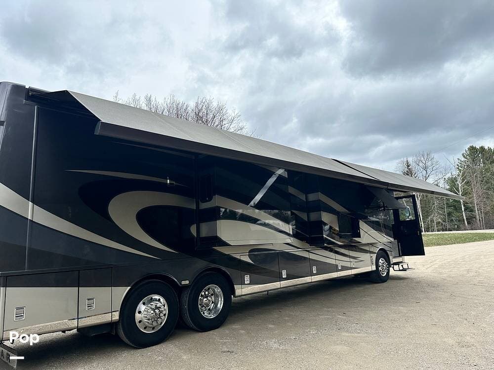 2018 Dutch Star 4369 by Newmar from Pop RVs in Menominee, Michigan