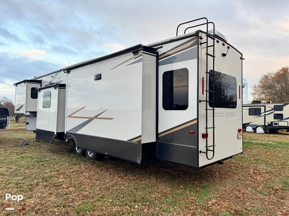 2021 Cedar Creek 377BH by Forest River from Pop RVs in Glassboro, New Jersey
