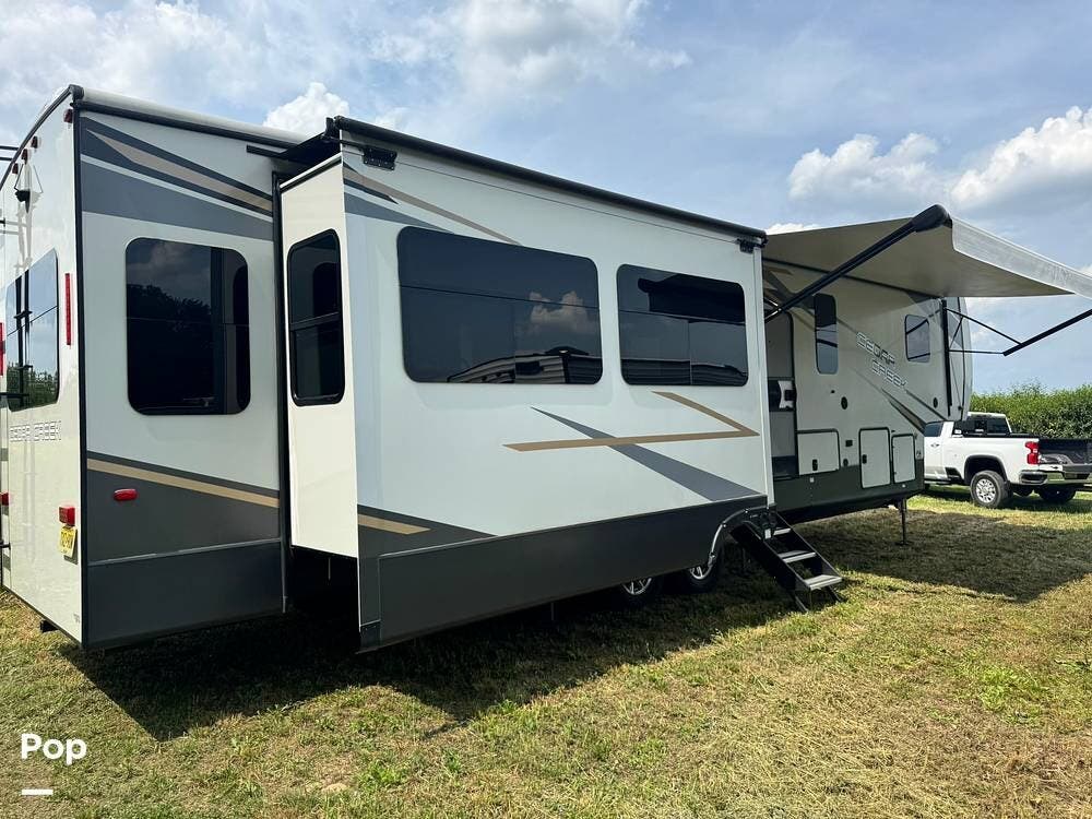 2021 Cedar Creek 377BH by Forest River from Pop RVs in Glassboro, New Jersey