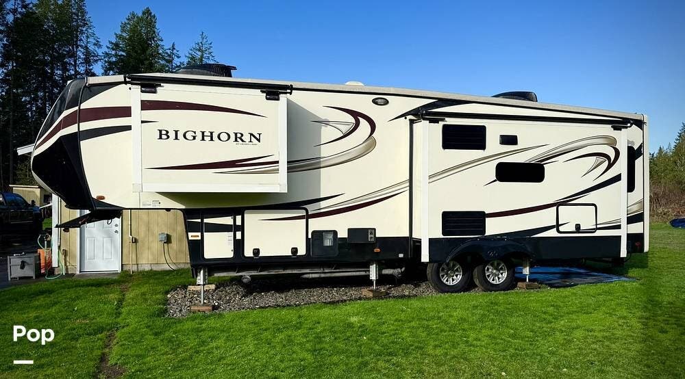 2018 Bighorn 3270RS by Heartland from Pop RVs in Olympia, Washington