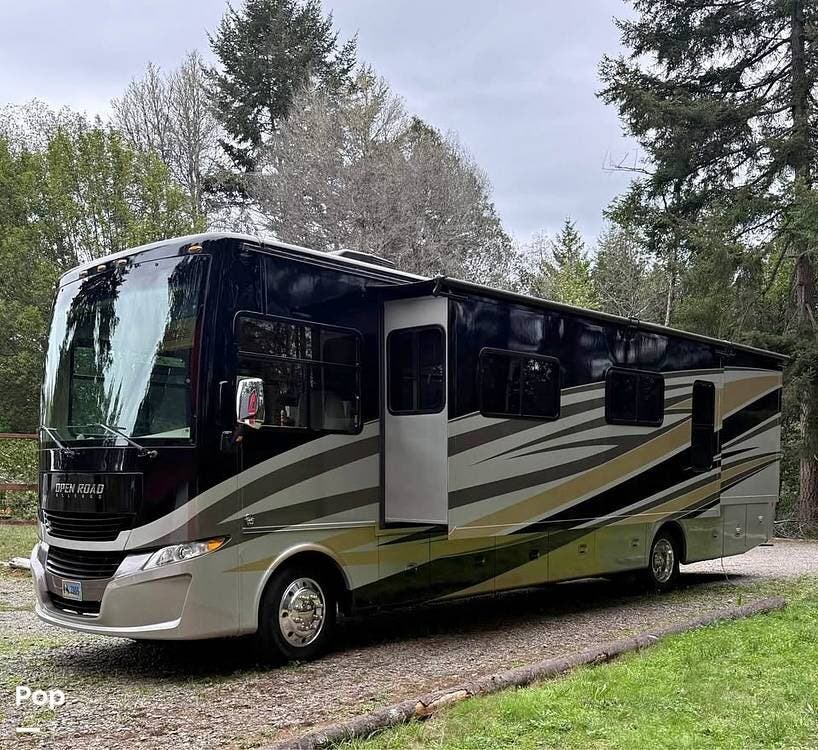 2019 Tiffin Allegro Open Road 36LA - Used Class A For Sale by Pop RVs in Brookings, Oregon features Generator, Leveling Jacks, Awning, Slideout, Air Conditioning