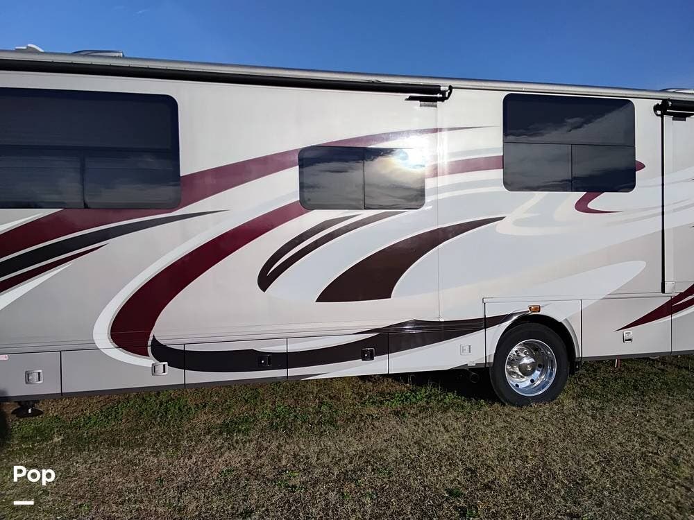 2015 Coachmen Encounter 37SA - Used Class A For Sale by Pop RVs in Callao, Virginia features Slideout