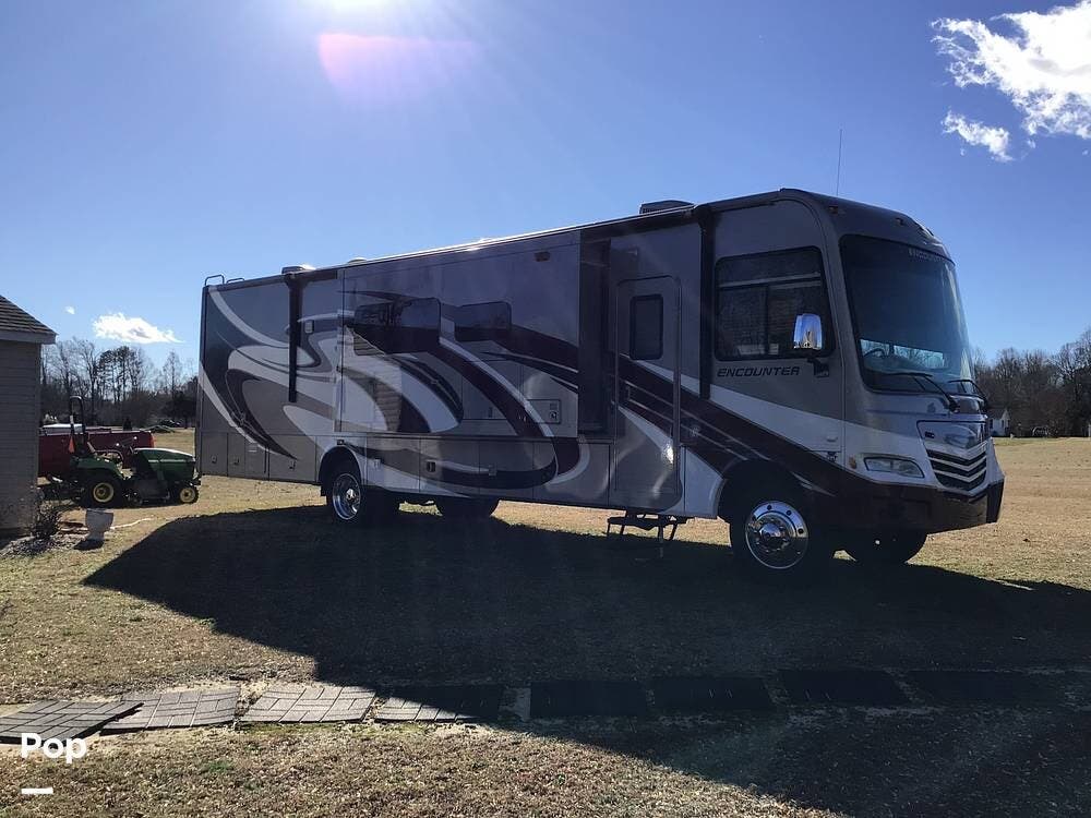2015 Encounter 37SA by Coachmen from Pop RVs in Callao, Virginia