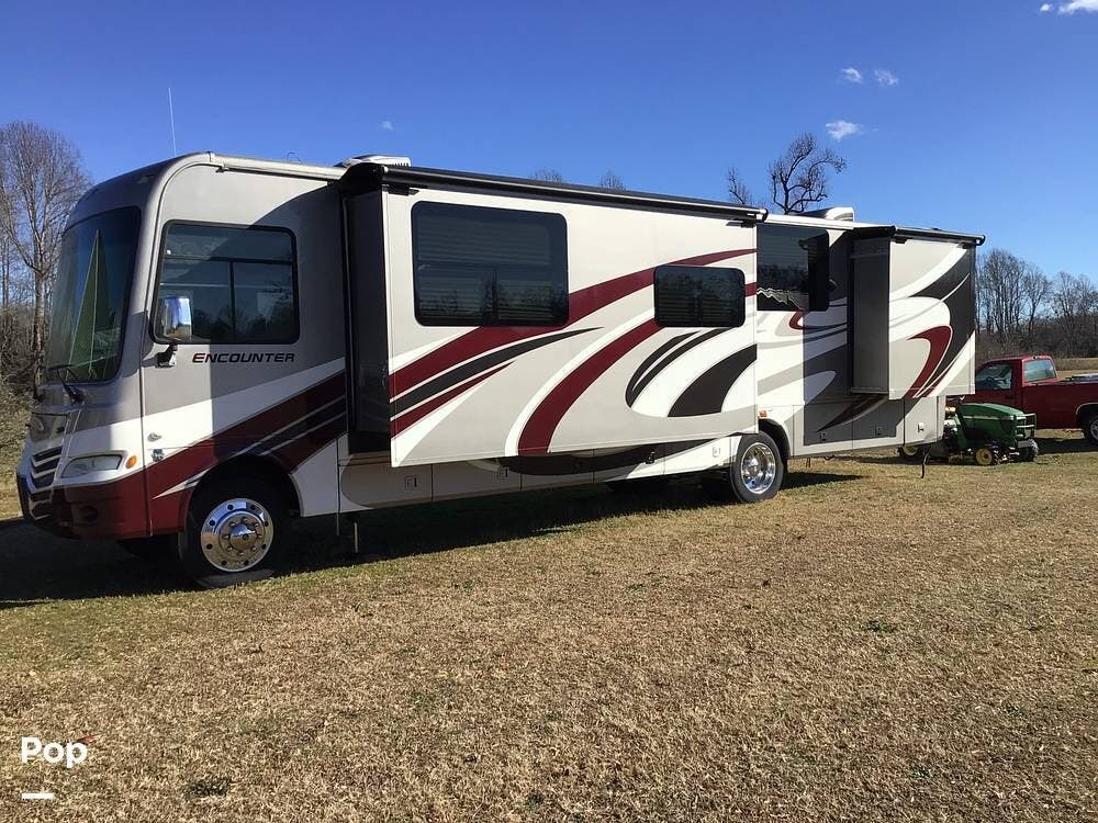 2015 Coachmen Encounter 37SA - Used Class A For Sale by Pop RVs in Callao, Virginia features Air Conditioning, Generator, Slideout, Awning, Leveling Jacks