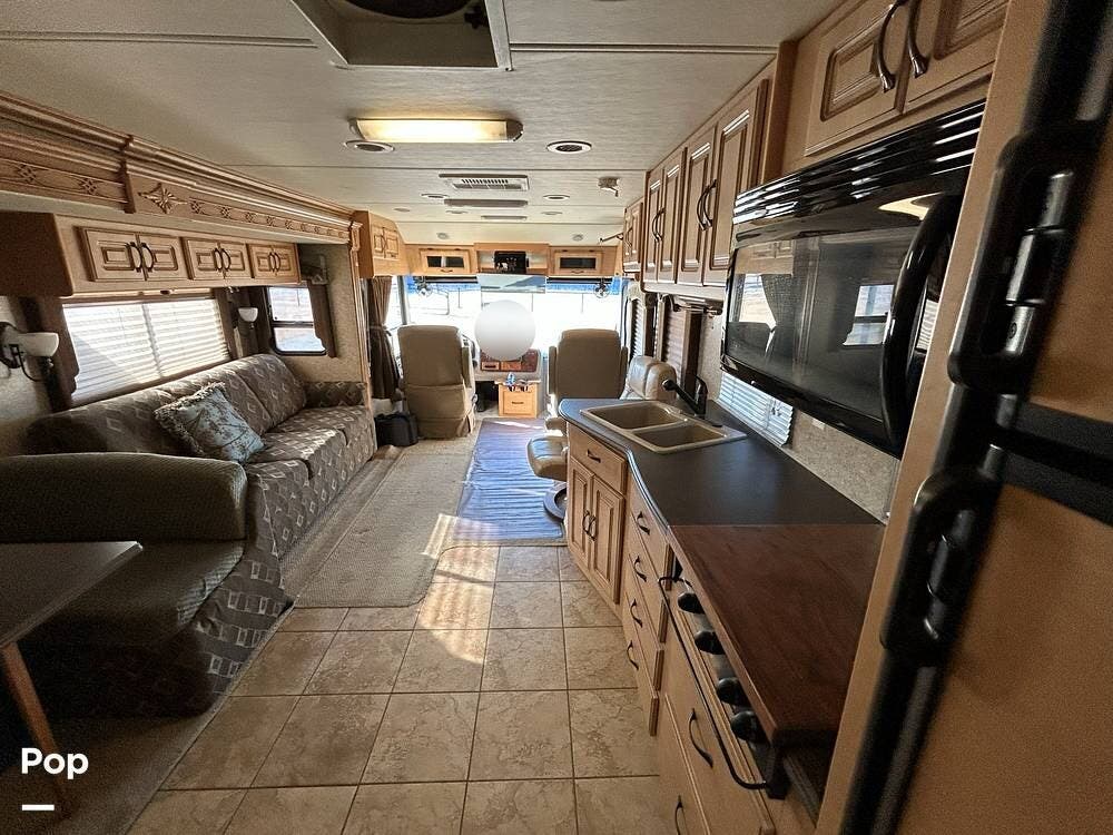 Used 2007 Sportscoach Pathfinder 377DS available in Weatherford, Texas