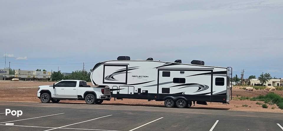 2021 Grand Design Reflection 337RLS - Used Fifth Wheel For Sale by Pop RVs in Larkspur, Colorado features Slideout