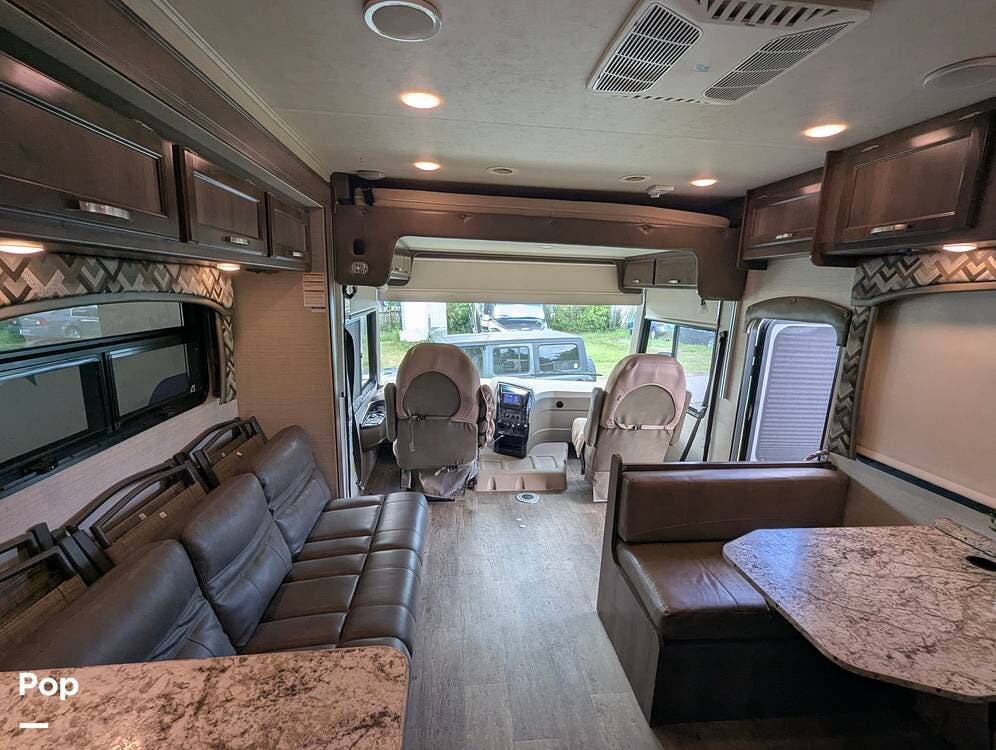 Used 2018 Jayco Alante 29S available in Palmetto, Florida