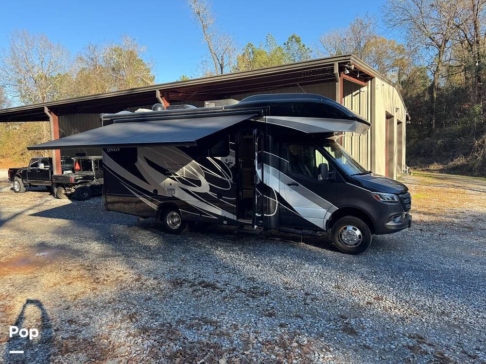 2021 Qwest 24L by Entegra Coach from Pop RVs in Wetumpka, Alabama