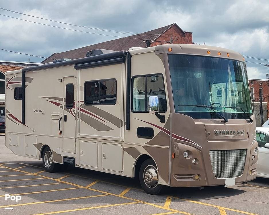 2016 Vista LX 30T by Winnebago from Pop RVs in Springville, New York